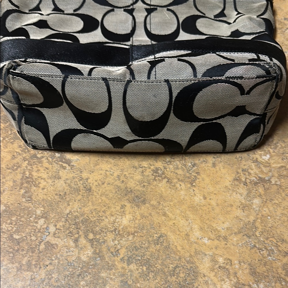 Coach Black and Gray Signature Shoulder Bag - Picture 8 of 8
